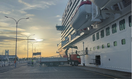 Asistencia a cruceros